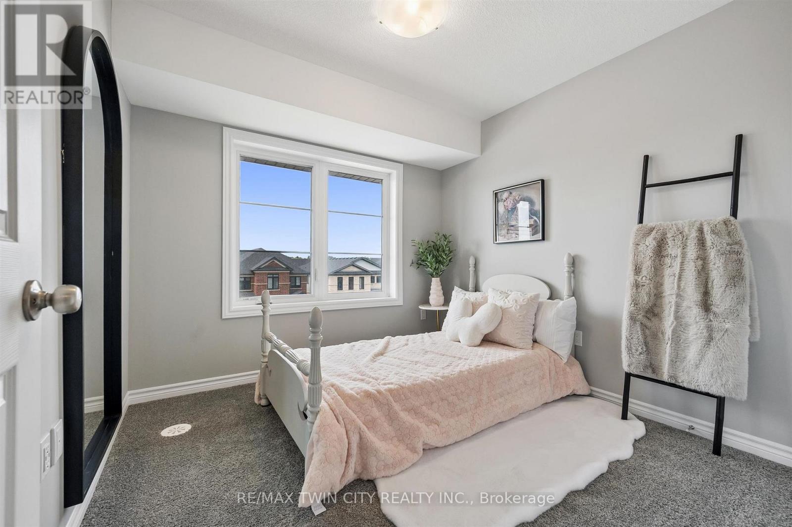 9 Lomond Lane, Kitchener, Ontario  N2R 0T6 - Photo 38 - X13506566