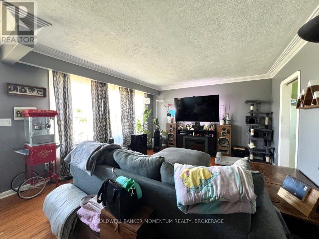 672 East West Line, Niagara-On-The-Lake, Ontario  L0S 1J0 - Photo 7 - X13507174