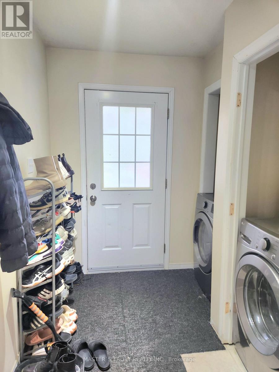 474 Trembling Aspen Avenue, Waterloo, Ontario  N2V 2T4 - Photo 2 - X13506914