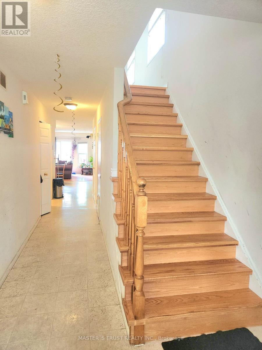 745 Laurelwood Drive, Waterloo, Ontario  N2V 2T9 - Photo 5 - X13506930