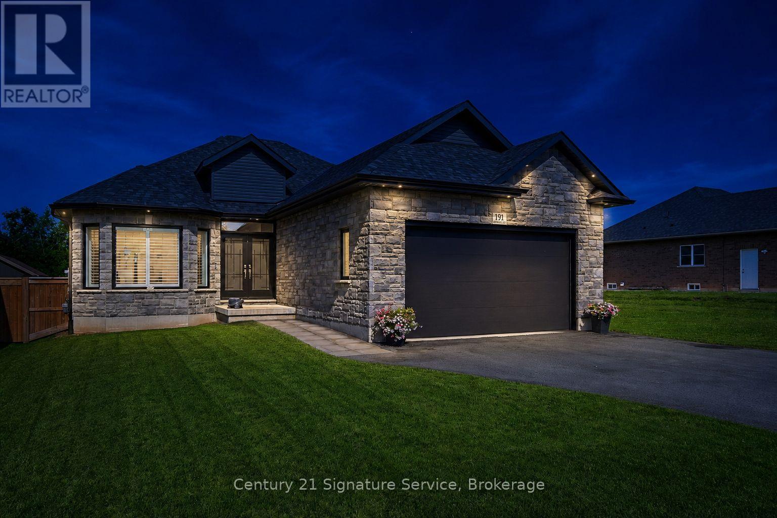 191 Hetram Court, Fort Erie, Ontario L0S 1B0 - Photo 3 - X13506946