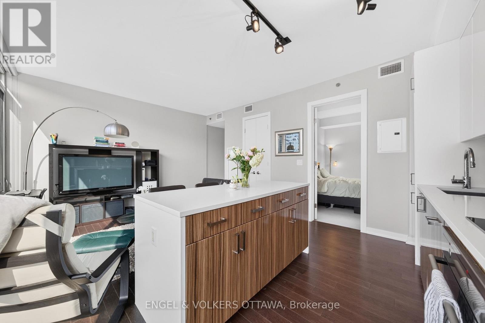 1011 - 300 Lisgar Street, Ottawa, Ontario  K2P 0E2 - Photo 11 - X13507668