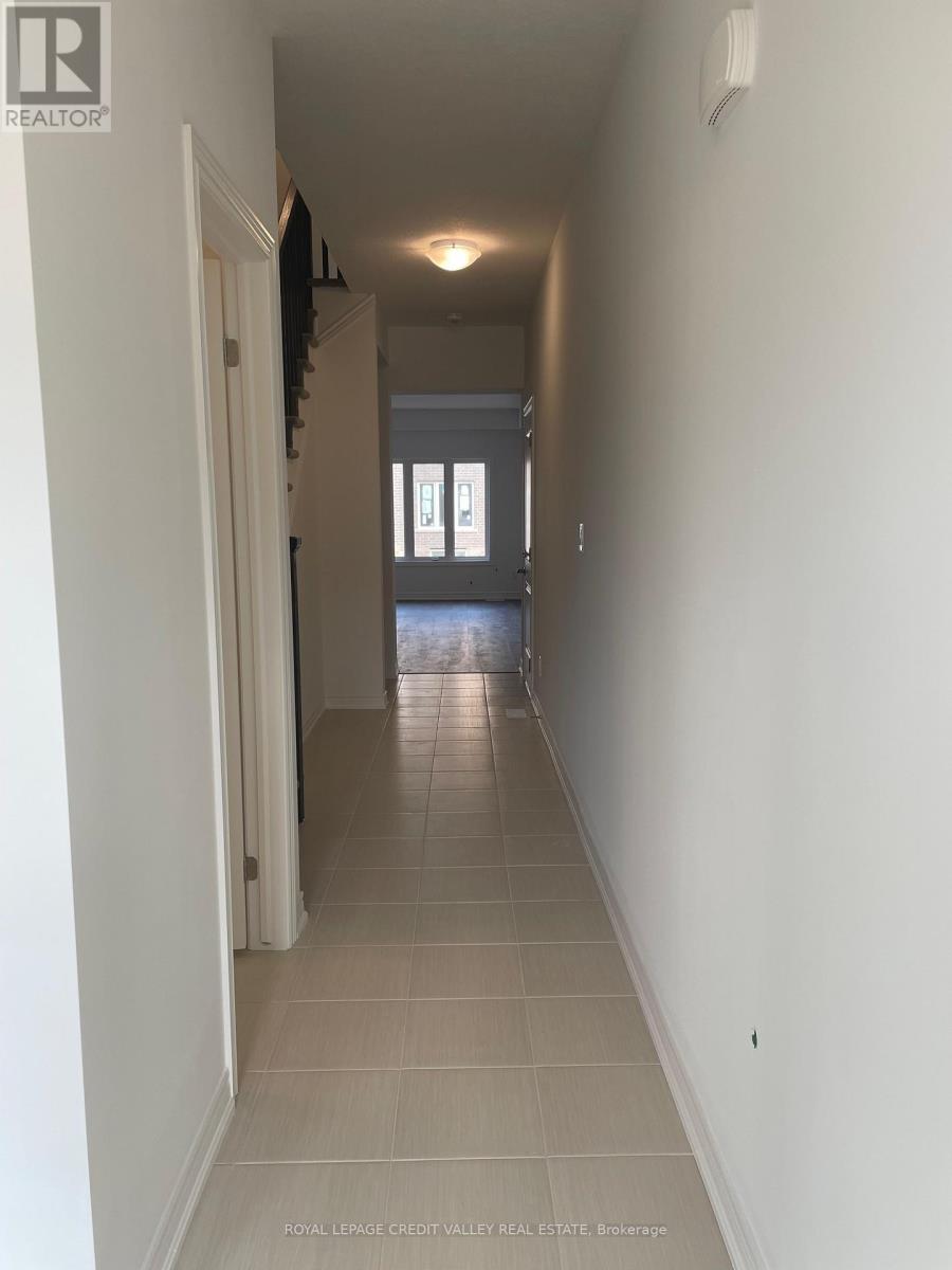 142 Sycamore Street, Welland, Ontario  L3C 0H9 - Photo 2 - X13507018