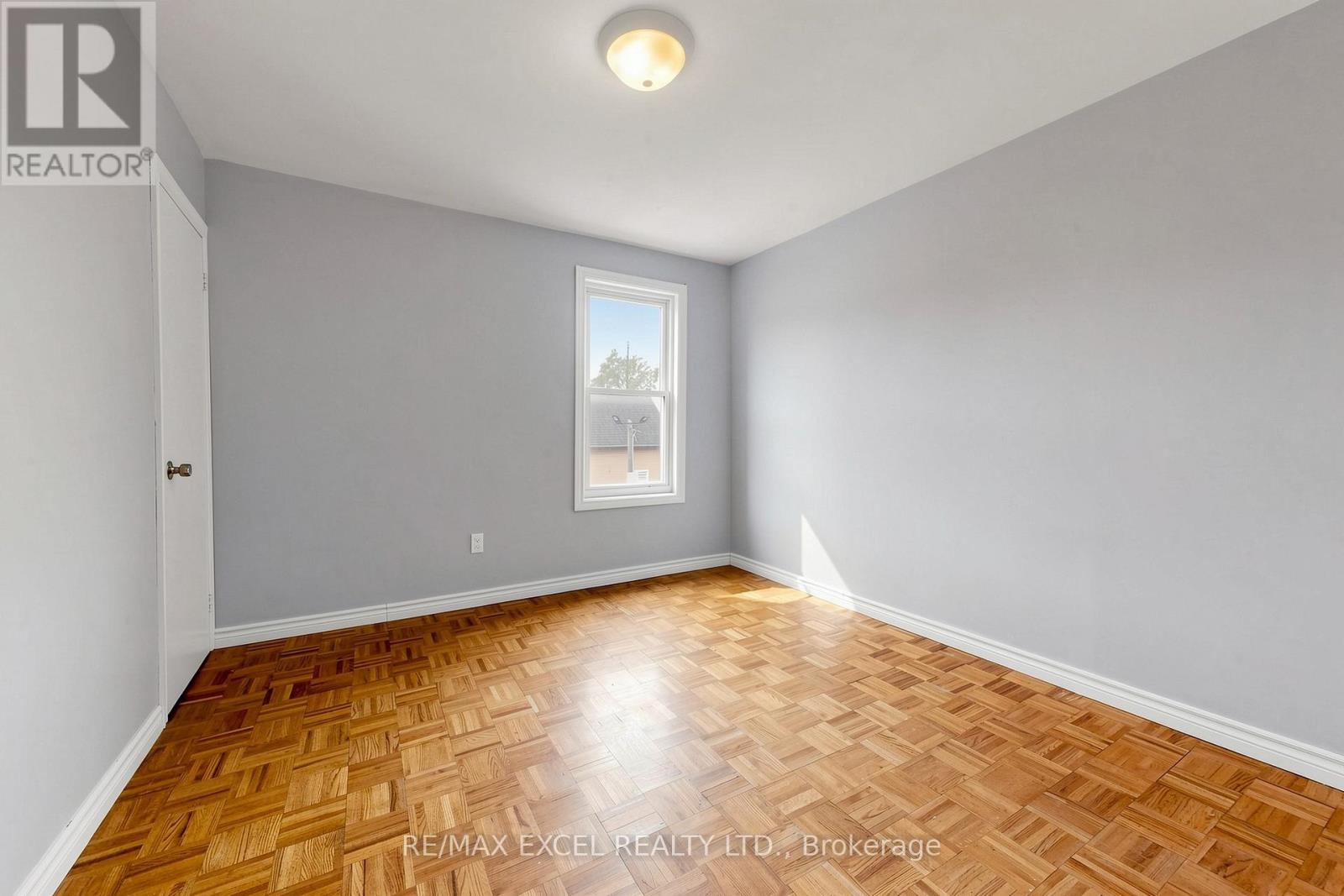 Upper - 259 Victoria Avenue N, Hamilton, Ontario  L8L 5G3 - Photo 17 - X13507422