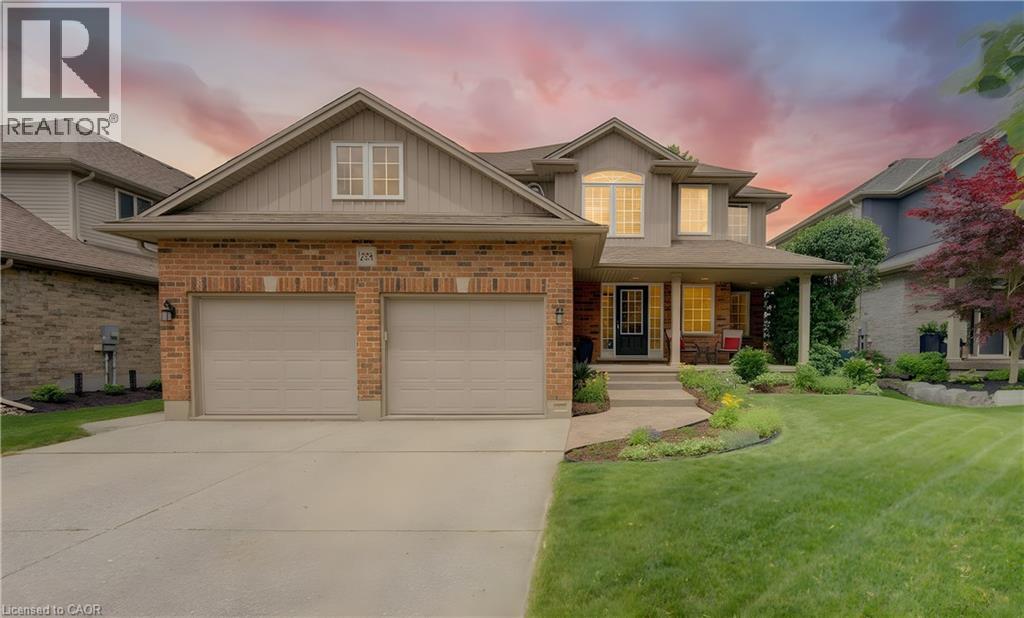 258 LASCHINGER Boulevard, New Hamburg, Ontario