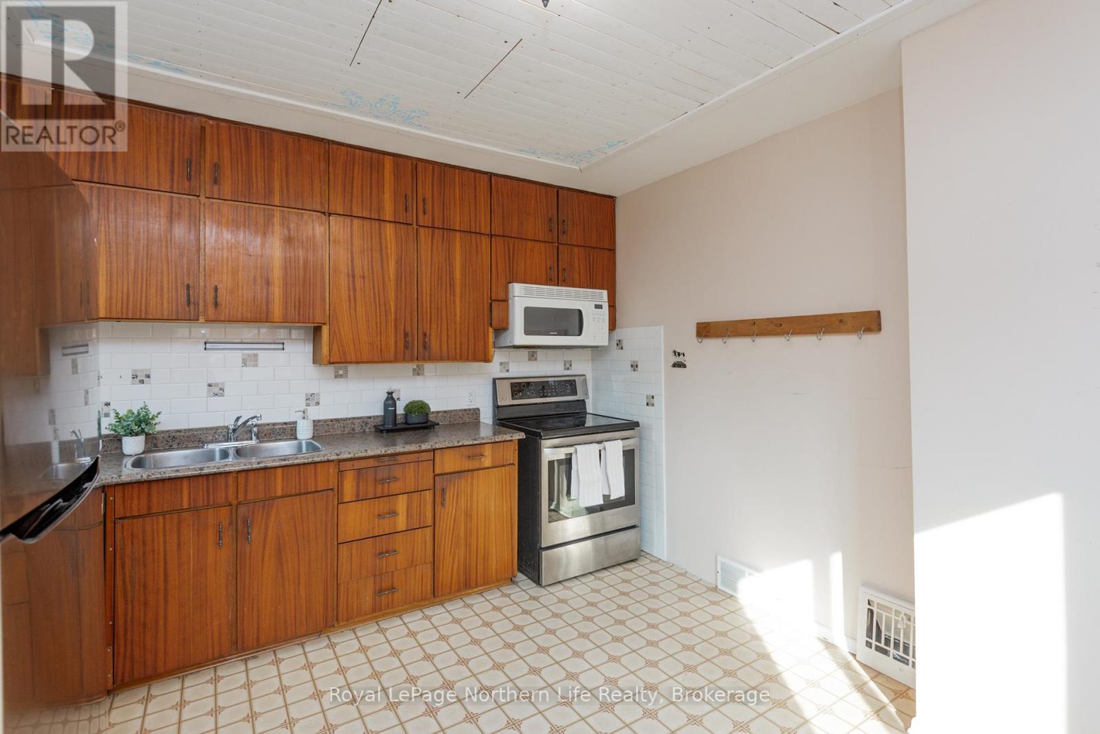 518 Metcalfe Street, North Bay, Ontario  P1B 2P8 - Photo 14 - X13505262