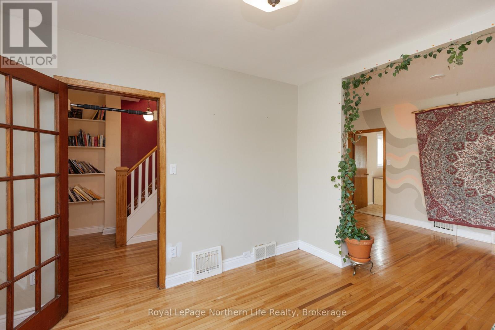 518 Metcalfe Street, North Bay, Ontario  P1B 2P8 - Photo 6 - X13505262