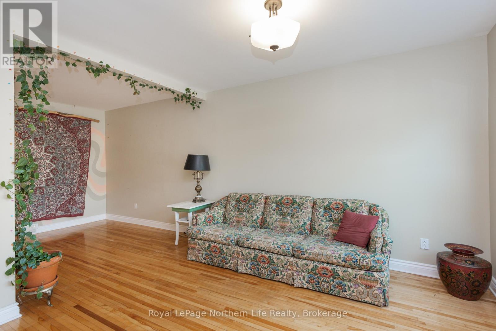 518 Metcalfe Street, North Bay, Ontario  P1B 2P8 - Photo 5 - X13505262