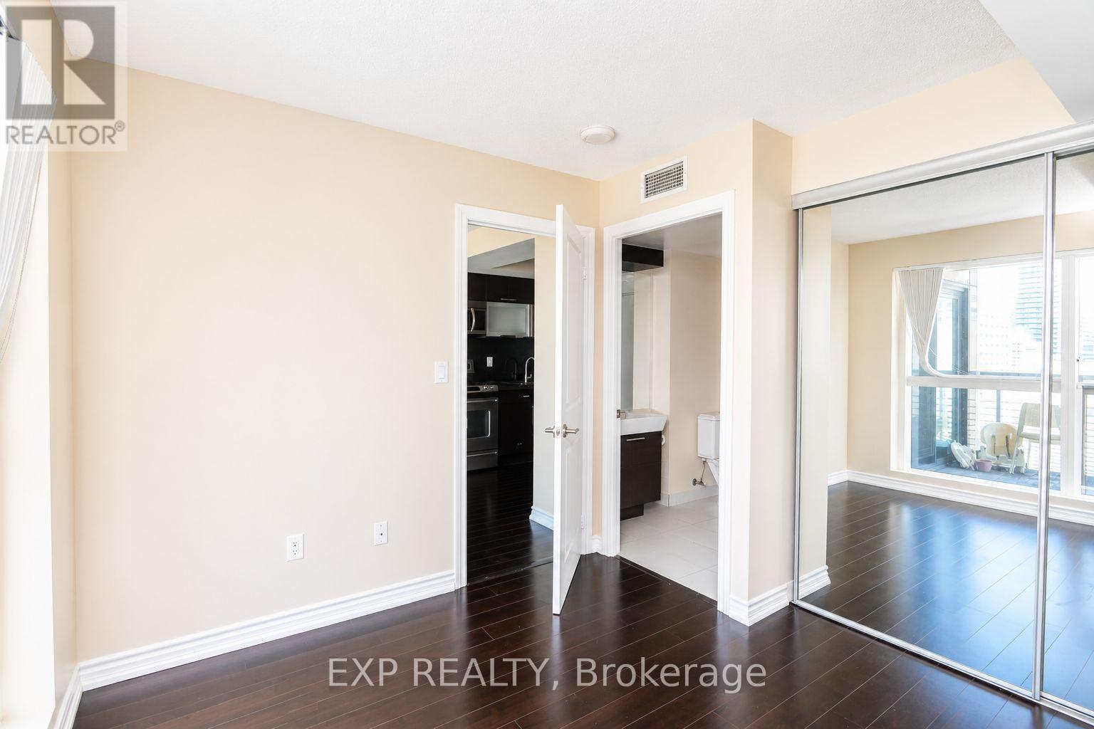 1516 - 386 Yonge Street, Toronto, Ontario M5B 0A5 - Photo 10 - C13508030