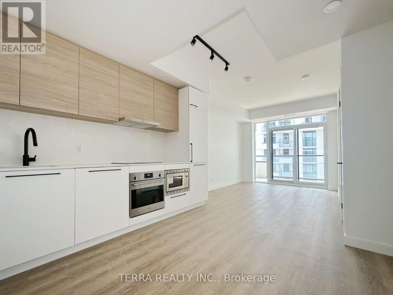 1050 Eastern Avenue, Toronto, Ontario M4L 0B7 - Photo 4 - E13507998