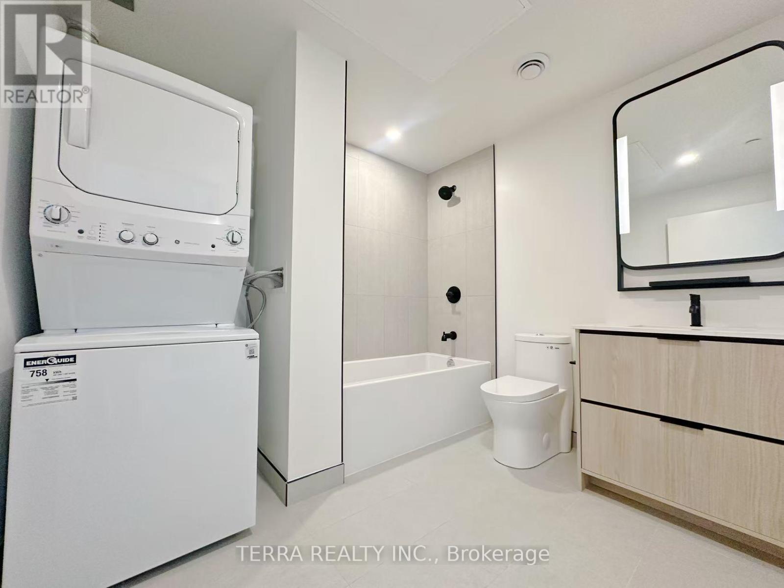 1050 Eastern Avenue, Toronto, Ontario M4L 0B7 - Photo 5 - E13507998