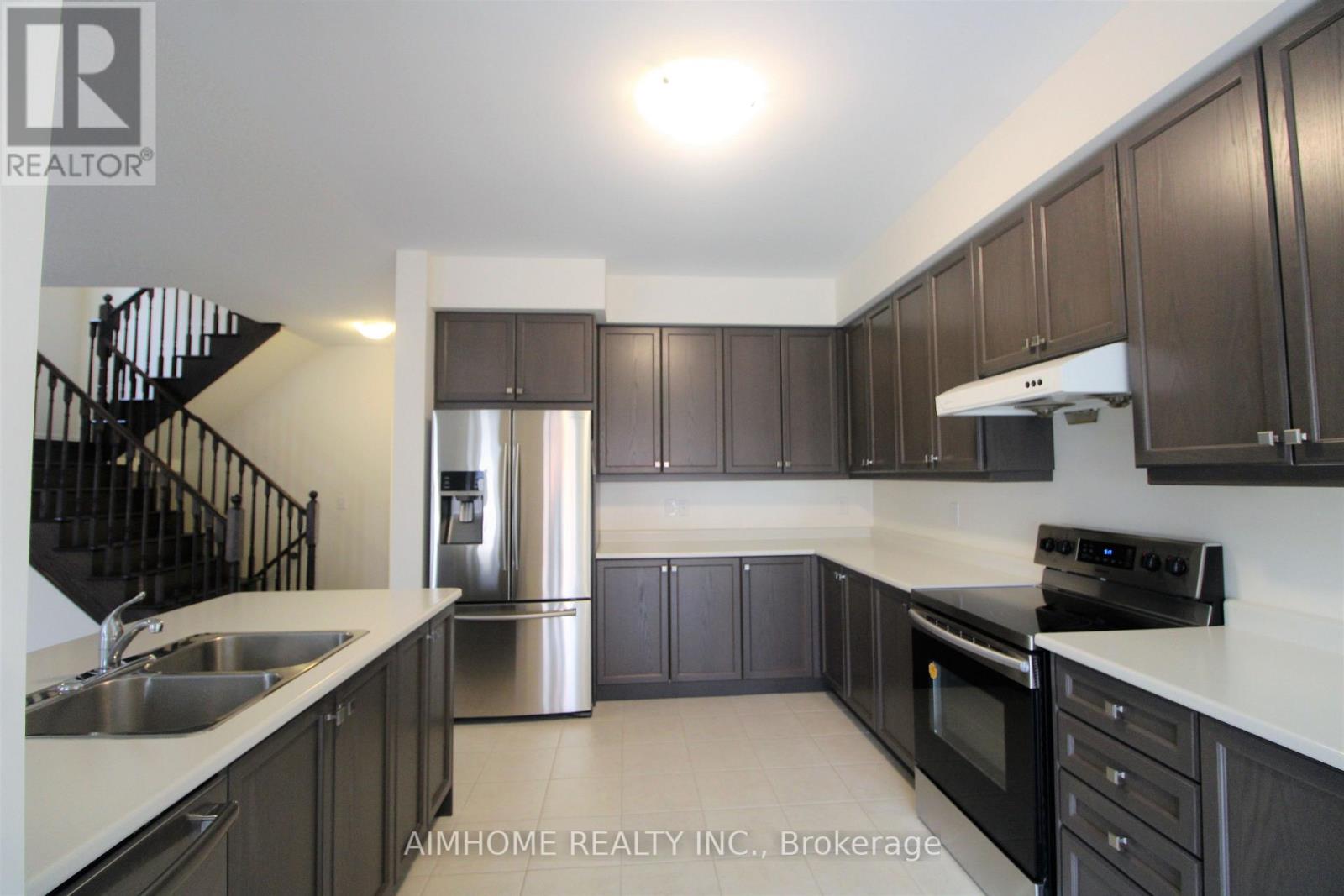 38 Foxberry Road, East Gwillimbury, Ontario L9N 0P6 - Photo 17 - N13508014