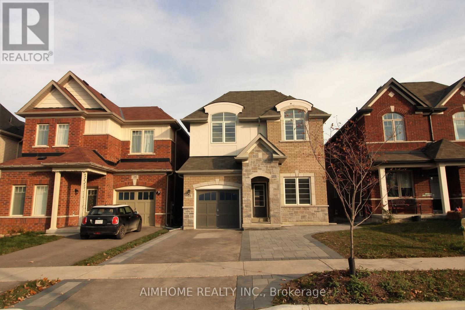 38 Foxberry Road, East Gwillimbury, Ontario L9N 0P6 - Photo 2 - N13508014