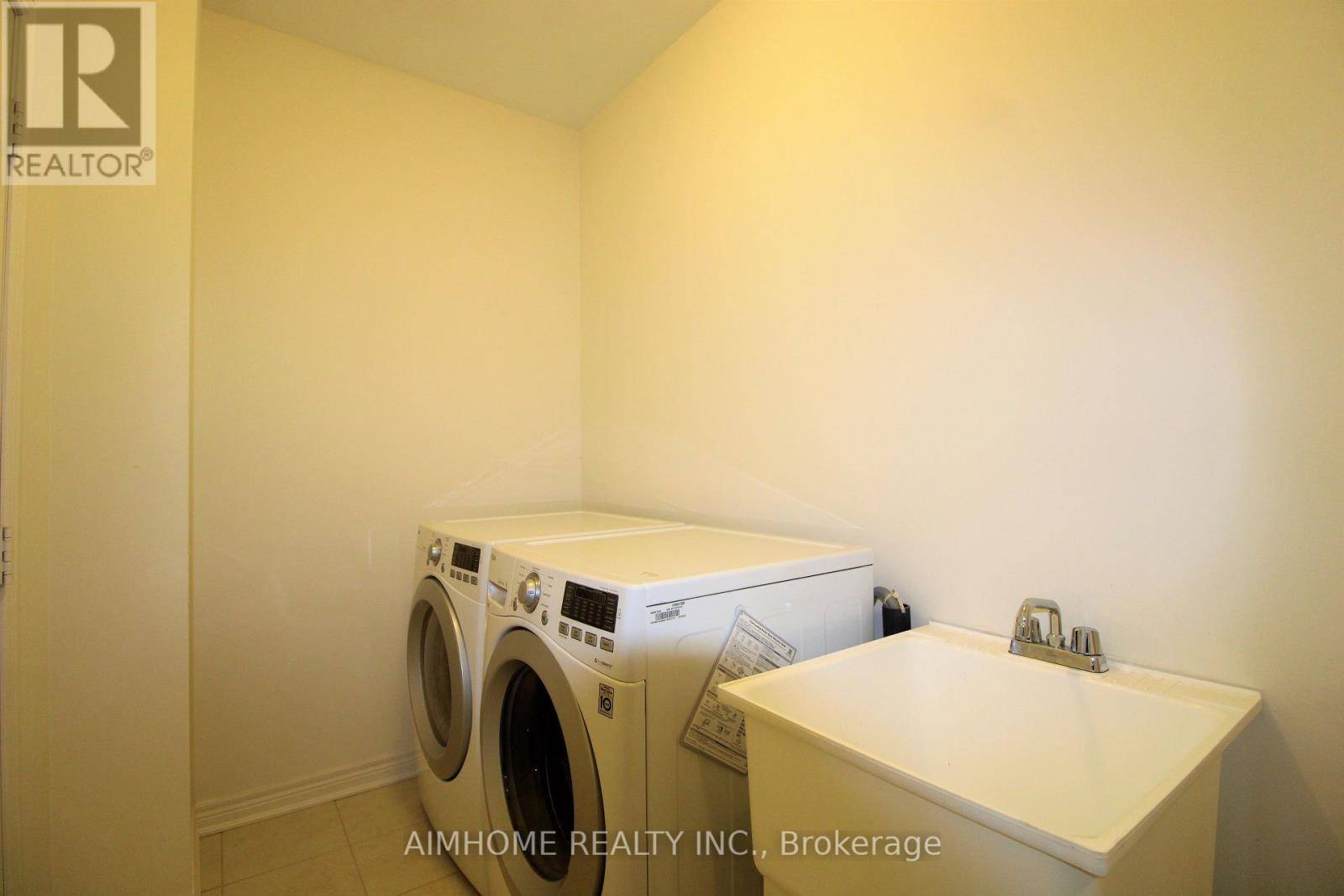 38 Foxberry Road, East Gwillimbury, Ontario L9N 0P6 - Photo 22 - N13508014