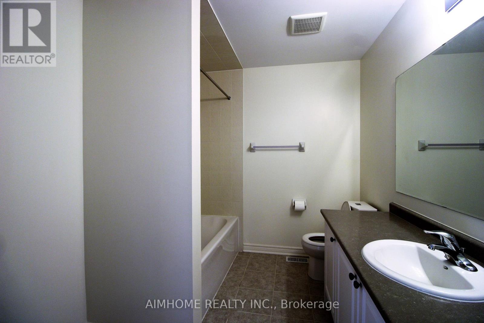 38 Foxberry Road, East Gwillimbury, Ontario L9N 0P6 - Photo 34 - N13508014