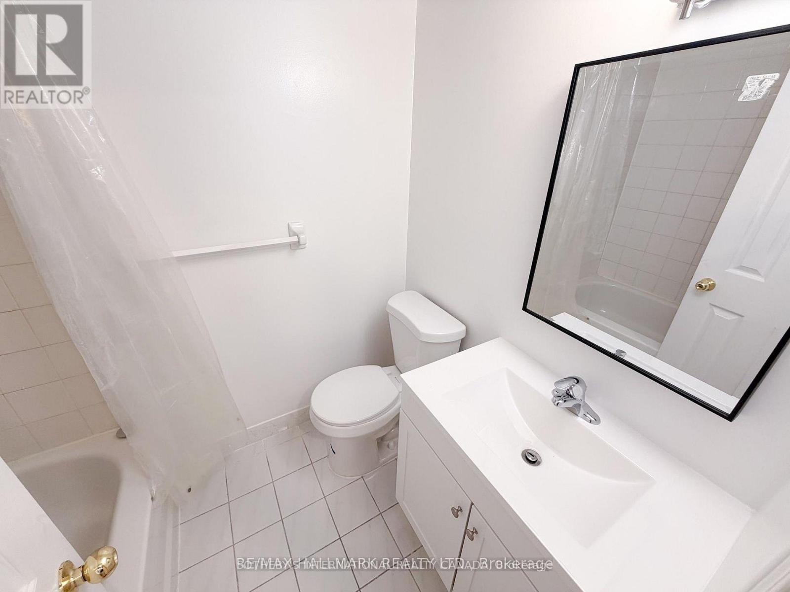 338 Demaine Crescent, Richmond Hill, Ontario L4C 2W5 - Photo 12 - N13508034