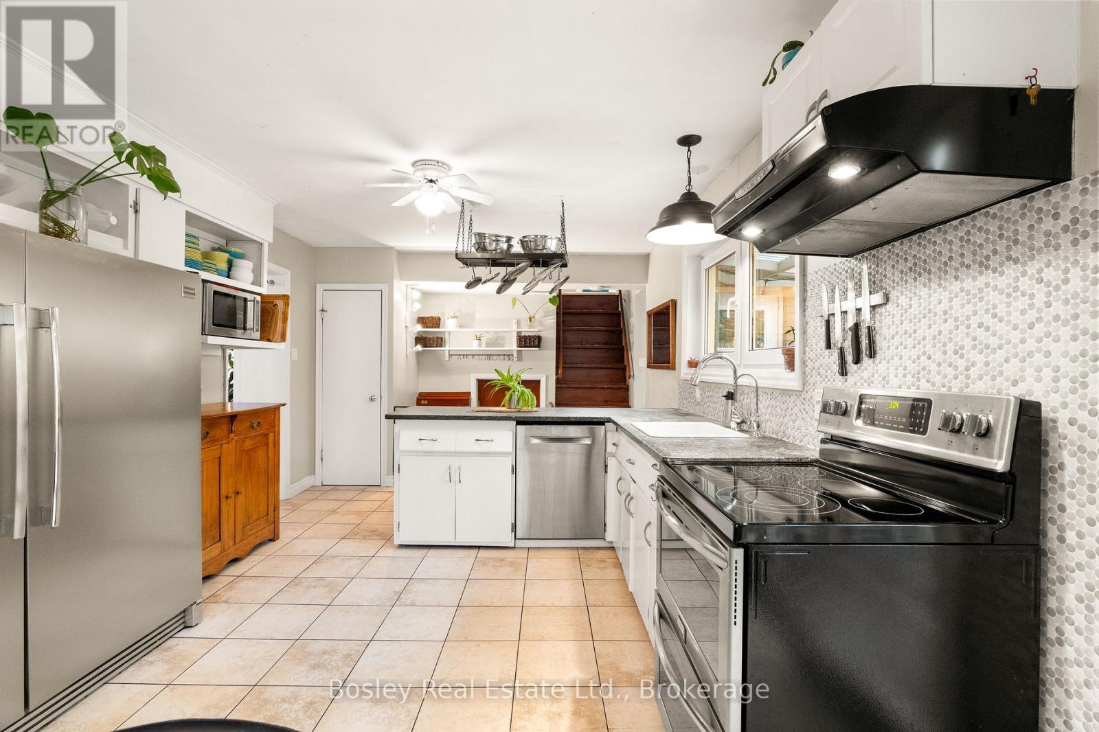 29 St Leger Street, Kitchener, Ontario  N2H 4L8 - Photo 11 - X13508016