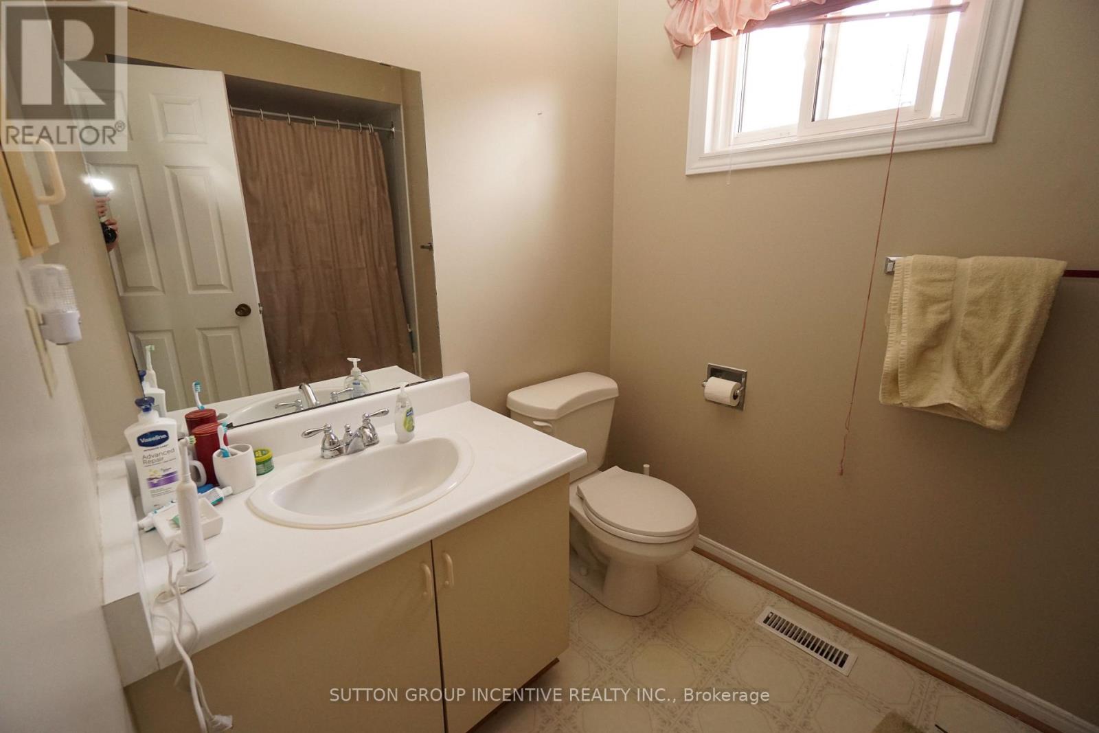 243 Hickling Trail, Barrie, Ontario  L4M 5W9 - Photo 26 - S13507962