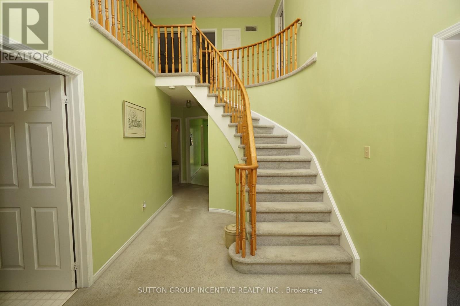 243 Hickling Trail, Barrie, Ontario  L4M 5W9 - Photo 8 - S13507962
