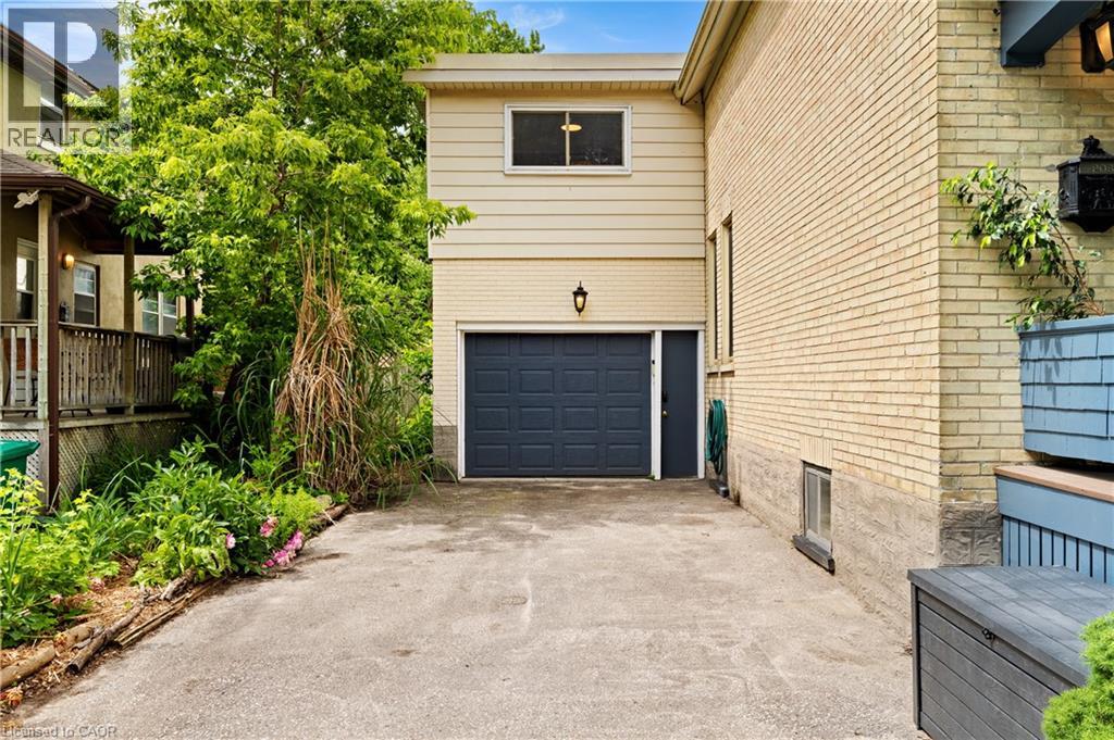29 St Leger Street, Kitchener, Ontario  N2H 4L8 - Photo 2 - 40844178