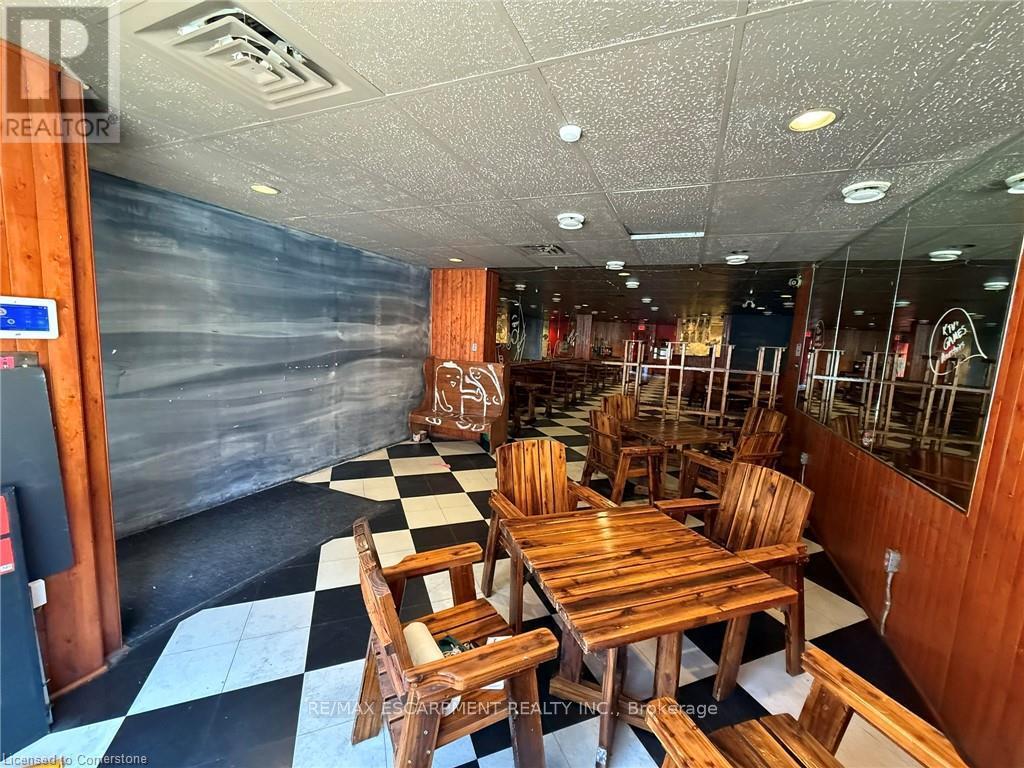 11 Walnut Street S, Hamilton, Ontario  L8N 2K8 - Photo 8 - X13507976