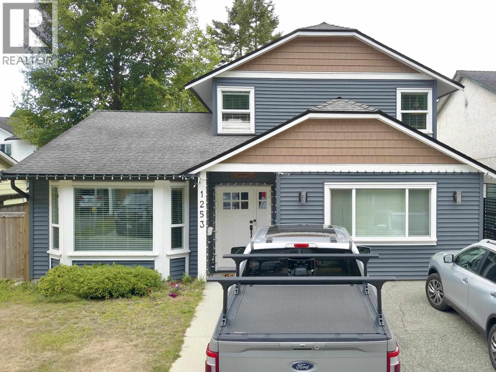 1253 BLUFF DRIVE, Coquitlam, British Columbia