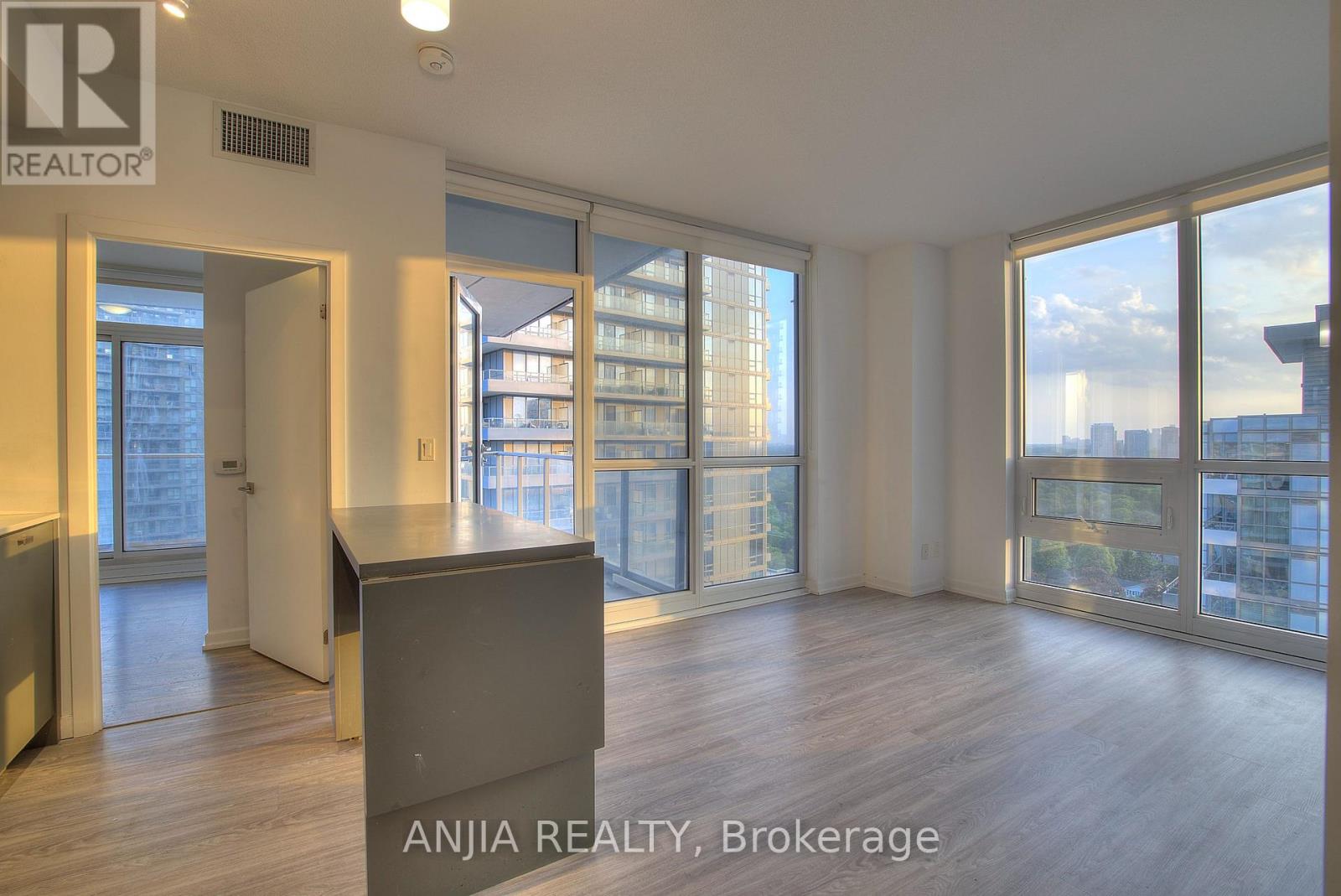 1304 - 56 Forest Manor Road, Toronto, Ontario  M2J 1M6 - Photo 12 - C13080640