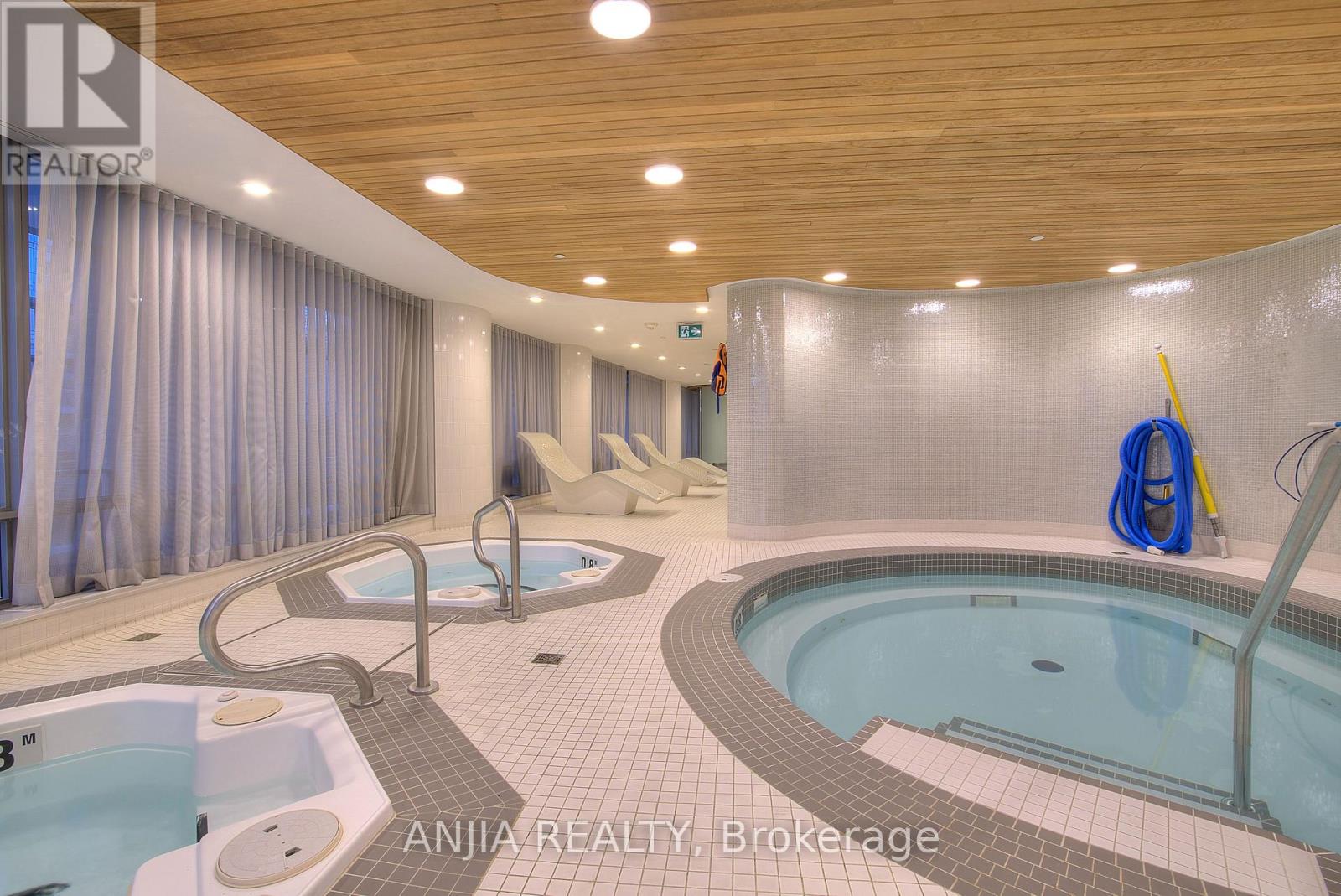 1304 - 56 Forest Manor Road, Toronto, Ontario  M2J 1M6 - Photo 16 - C13080640