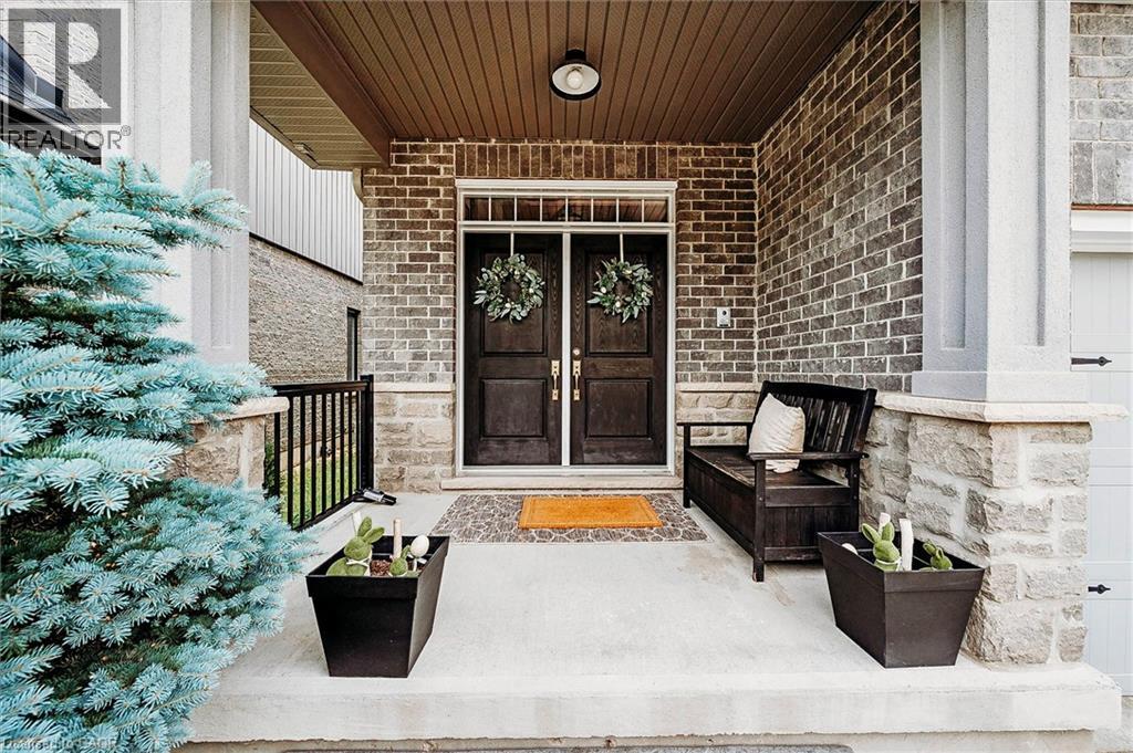 157 Eaglecrest Street, Kitchener, Ontario  N2K 0C5 - Photo 3 - 40840338