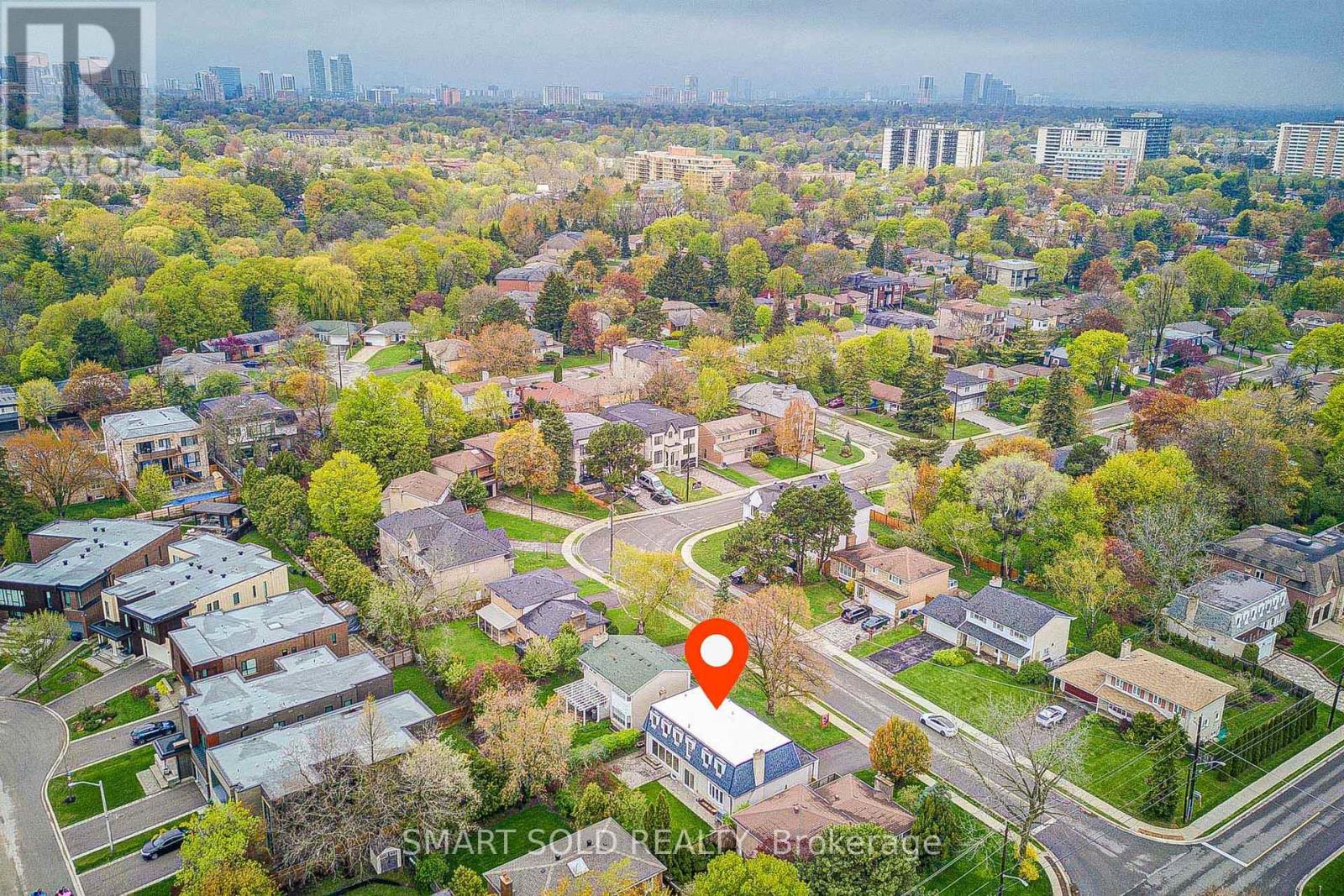 4 Knollview Crescent, Toronto, Ontario  M2K 2E1 - Photo 4 - C13508064