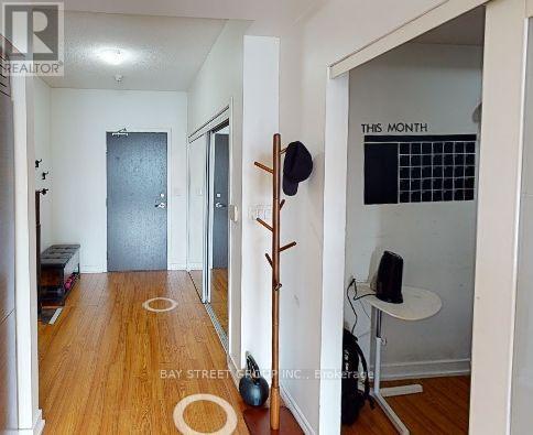 302 - 8 Telegram Mews, Toronto, Ontario  M5Y 3Z5 - Photo 12 - C13508066