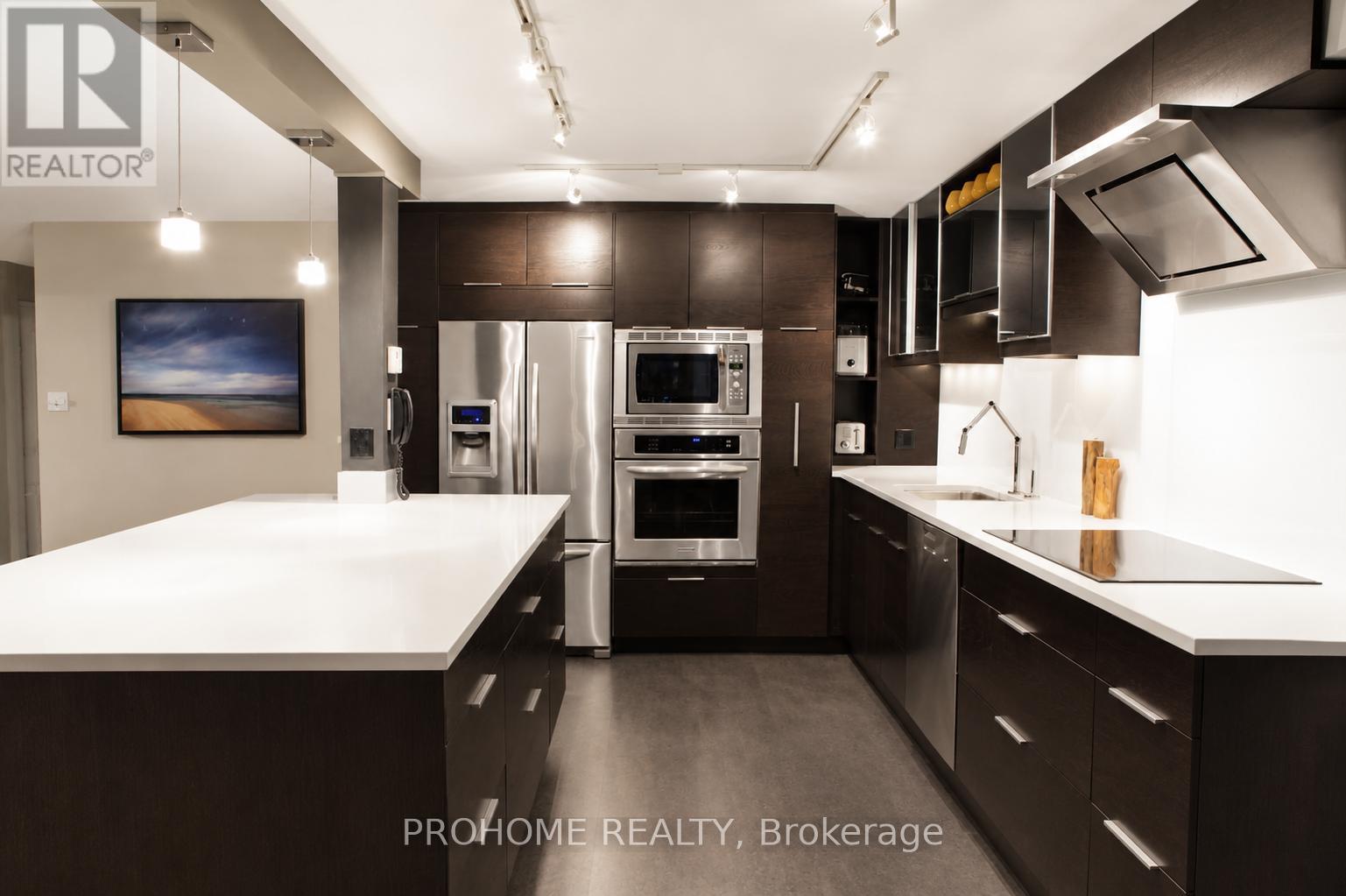 1901 - 45 Carlton Street, Toronto, Ontario  M5B 2H9 - Photo 2 - C13508078