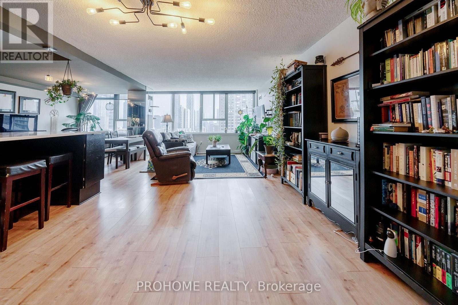 1901 - 45 Carlton Street, Toronto, Ontario  M5B 2H9 - Photo 5 - C13508078