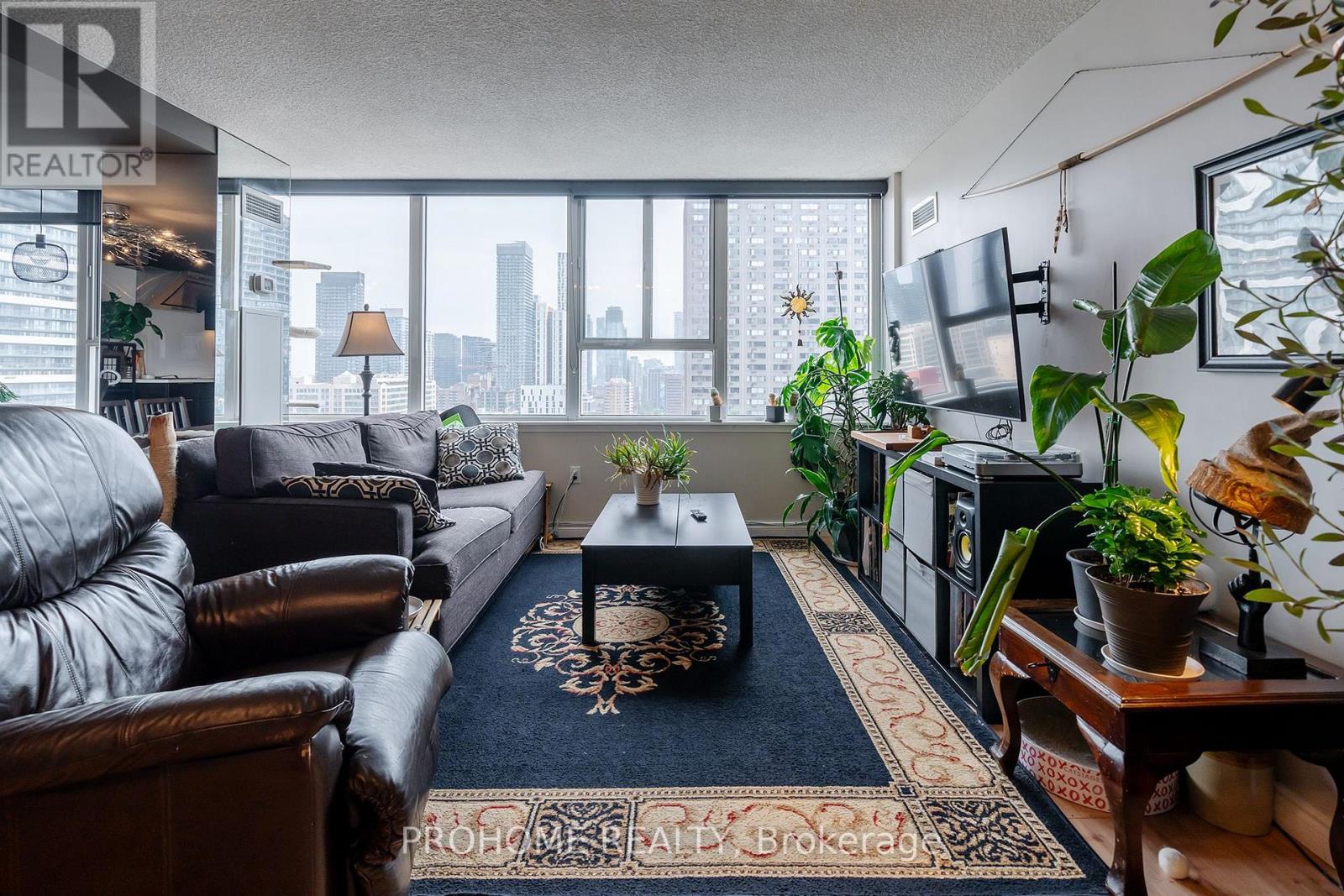 1901 - 45 Carlton Street, Toronto, Ontario  M5B 2H9 - Photo 6 - C13508078