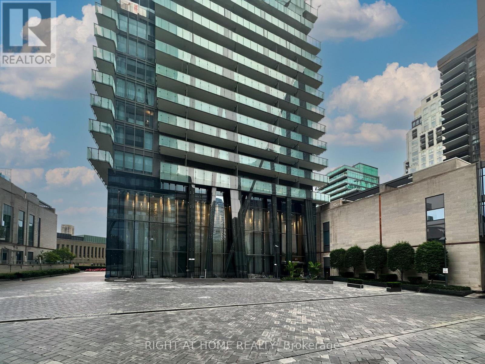 1808 - 65 ST. MARY STREET, Toronto, Ontario