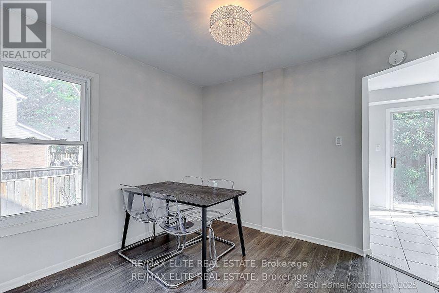 2032 Glenada Crescent, Oakville, Ontario  L6H 4M5 - Photo 8 - W13508122