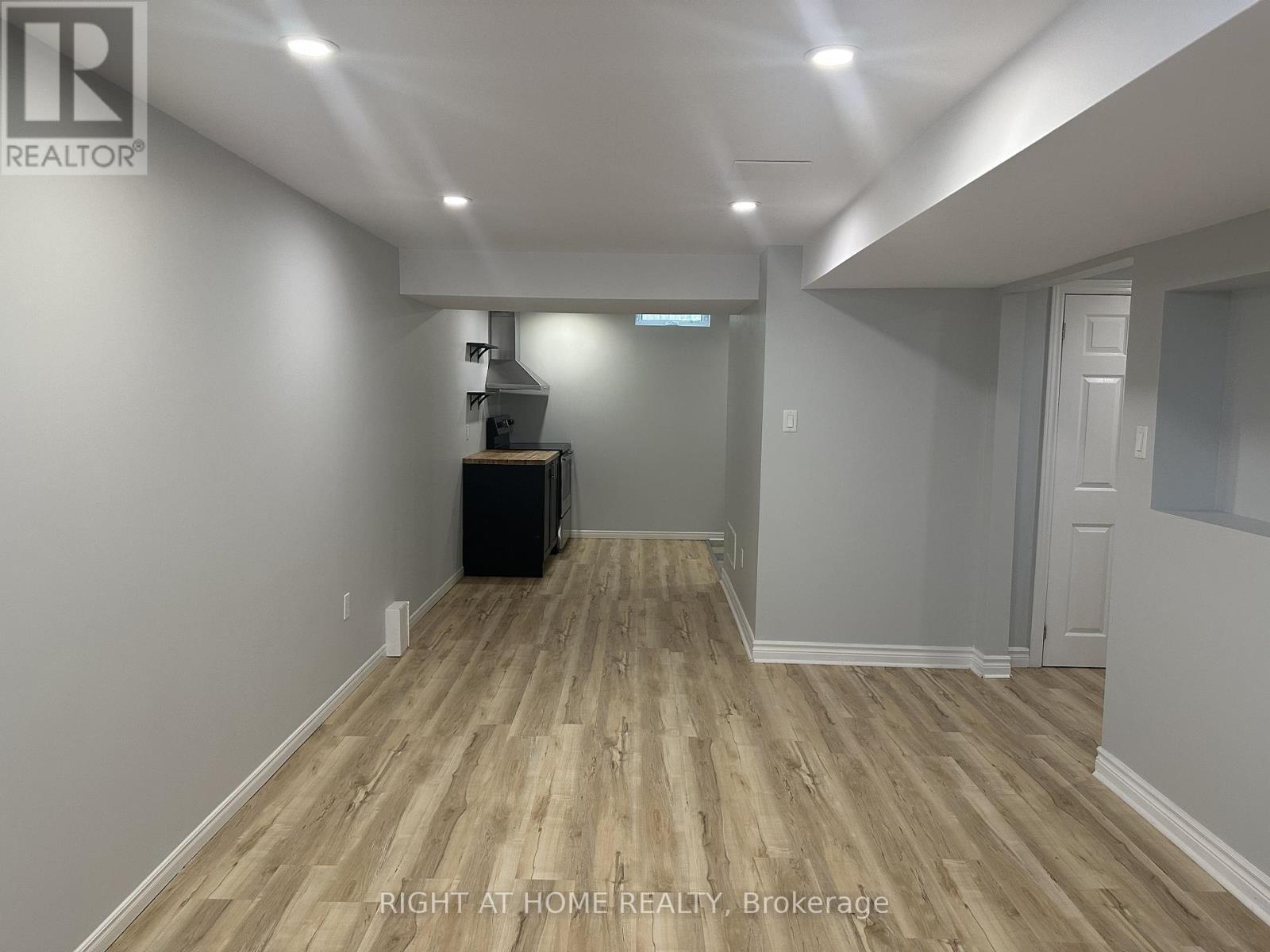 39 Distin Drive, Hamilton, Ontario  L9A 5K4 - Photo 10 - X13508082