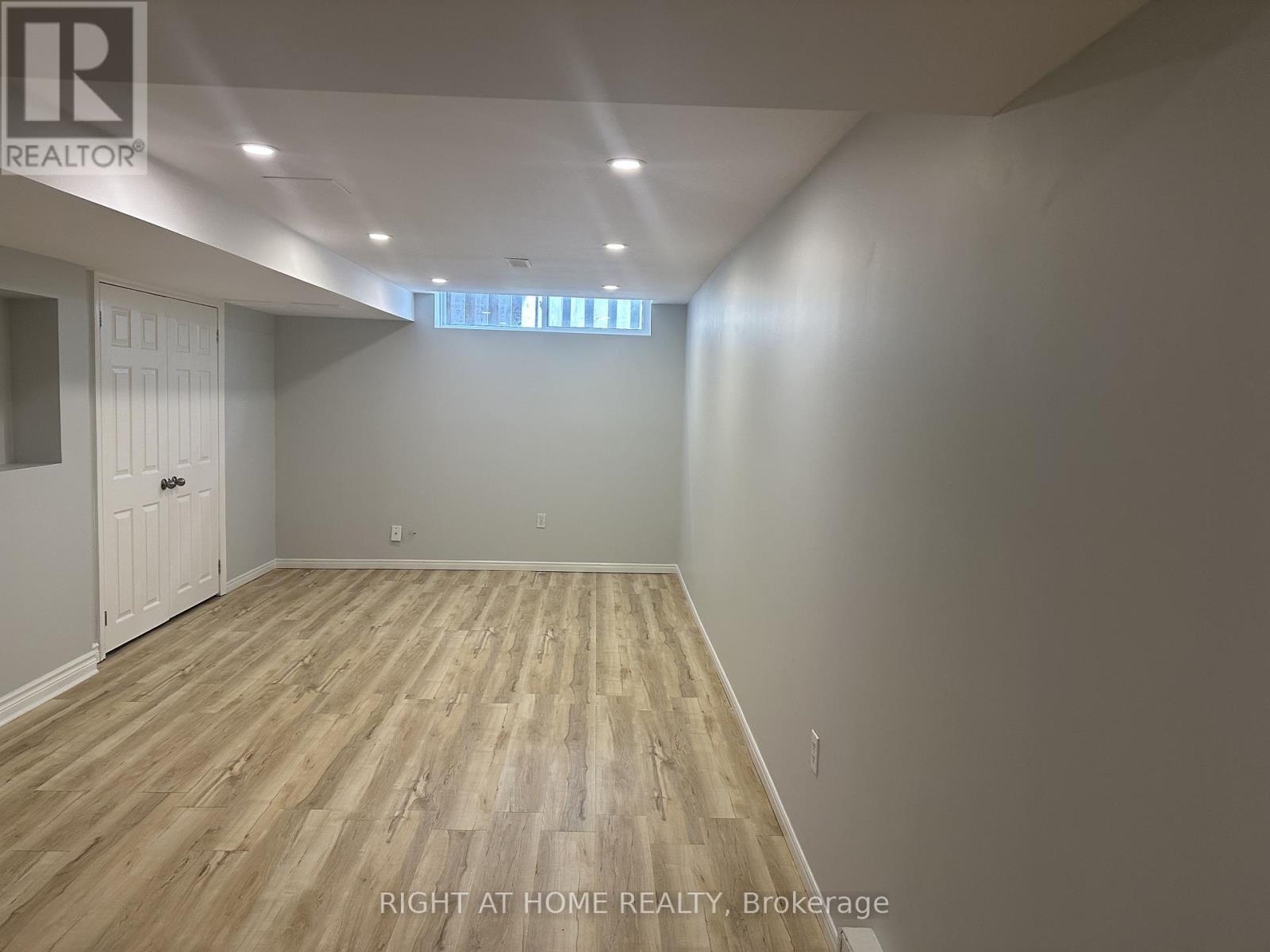 39 Distin Drive, Hamilton, Ontario  L9A 5K4 - Photo 11 - X13508082