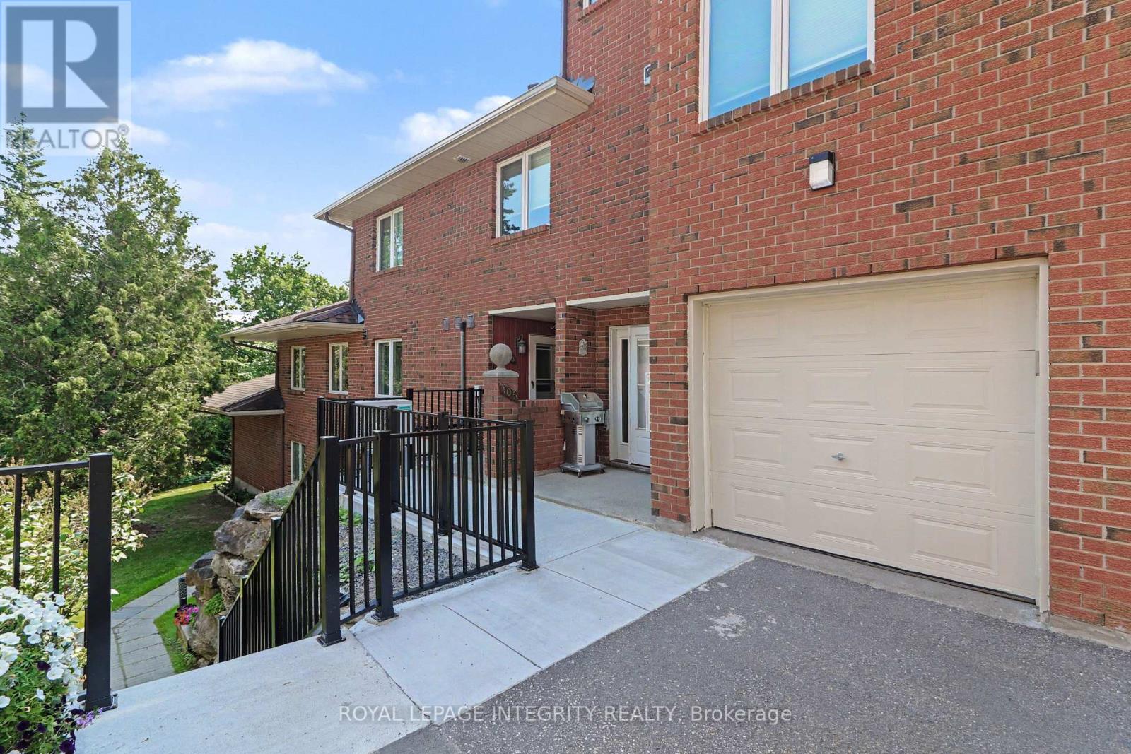 26 - 403 STRATAS CIRCUIT, Ottawa
