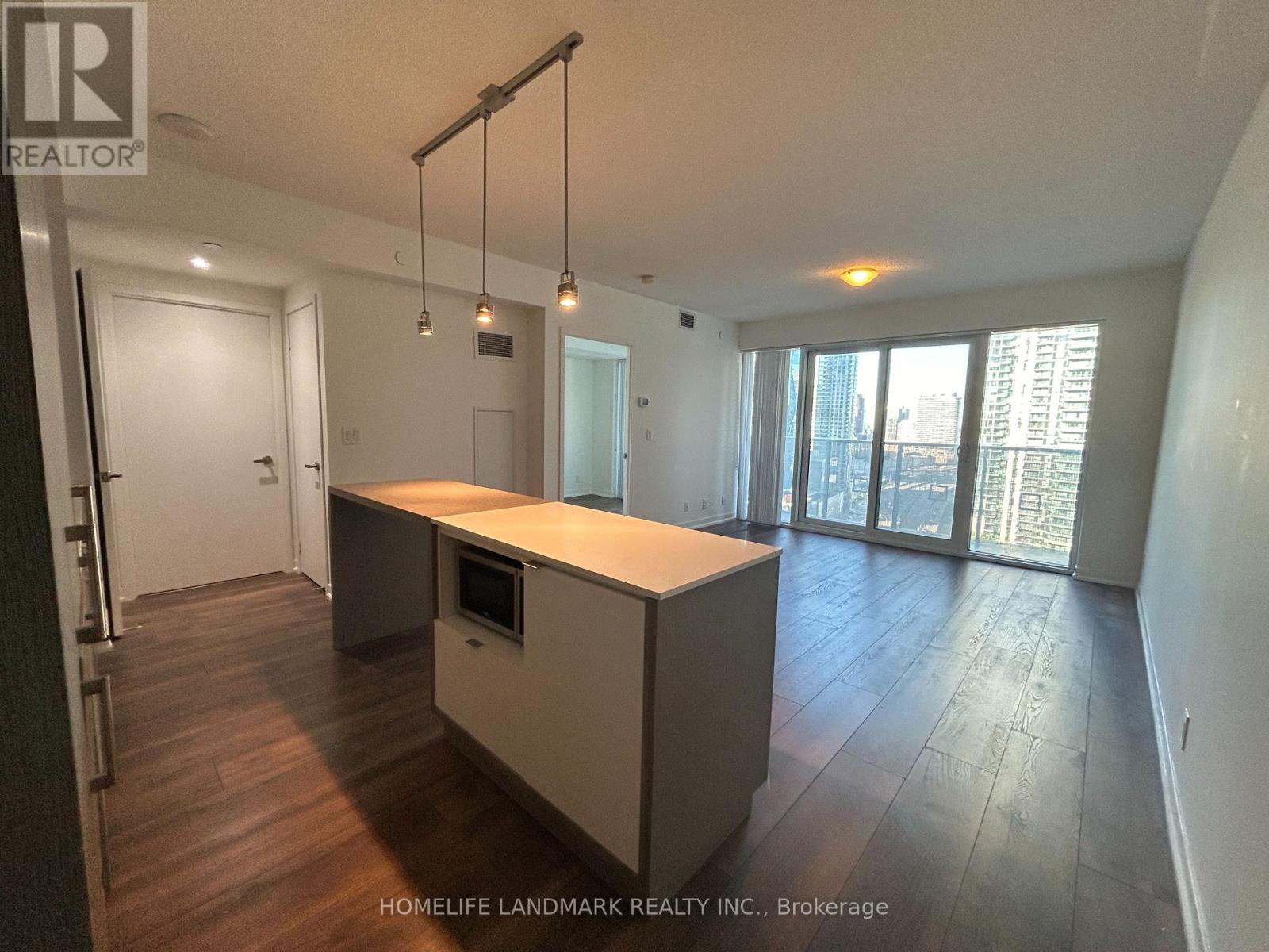 2006 - 100 Harbour Street, Toronto, Ontario  M5J 0B5 - Photo 2 - C13508134