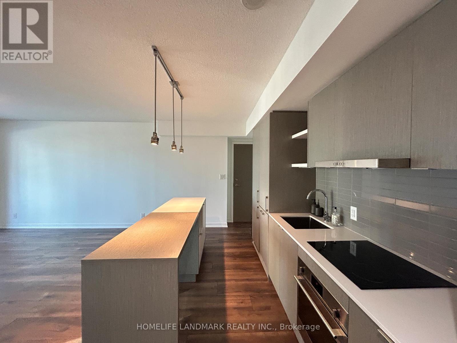 2006 - 100 Harbour Street, Toronto, Ontario  M5J 0B5 - Photo 6 - C13508134