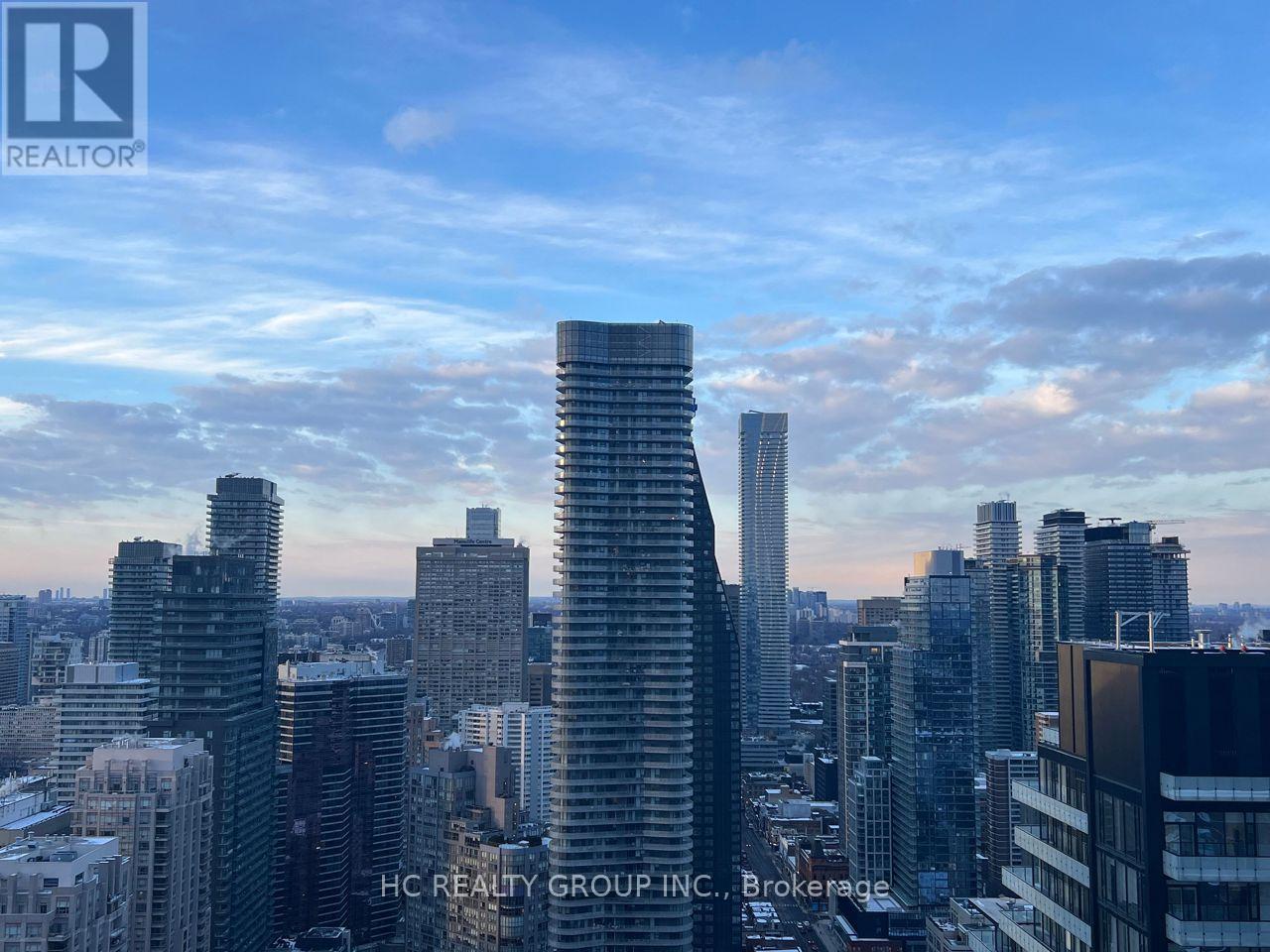 2303 - 15 GRENVILLE STREET, Toronto, Ontario