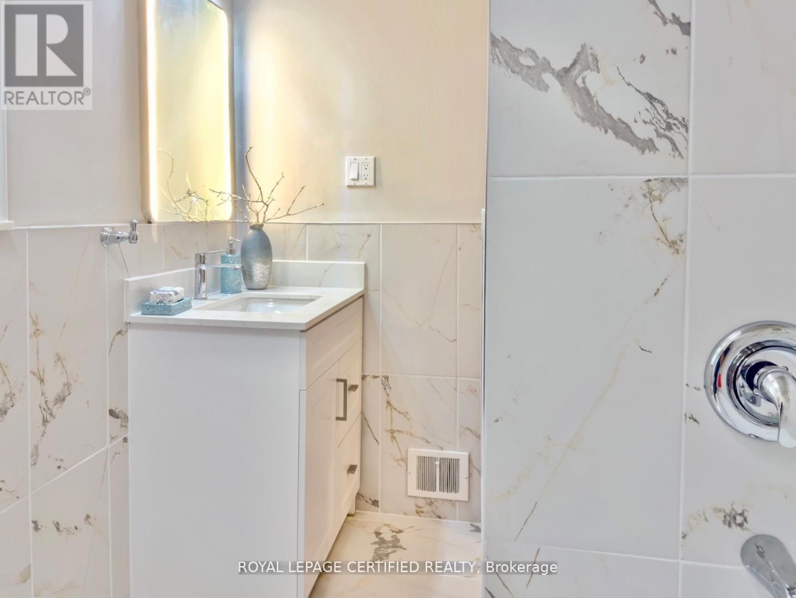 99 Neilson Avenue, Toronto, Ontario  M1M 2S6 - Photo 16 - E13508166