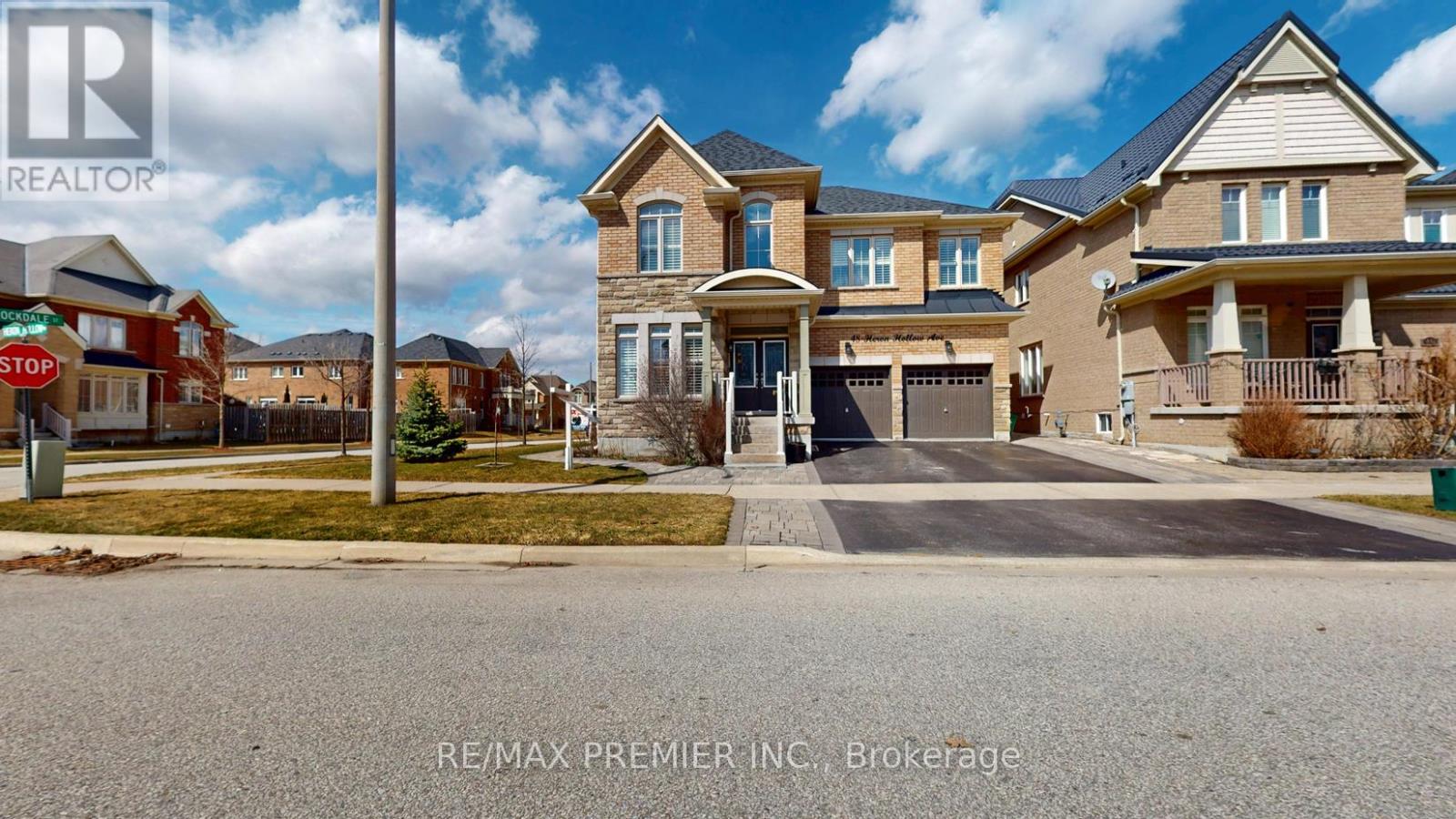 48 HERON HOLLOW AVENUE, Richmond Hill, Ontario
