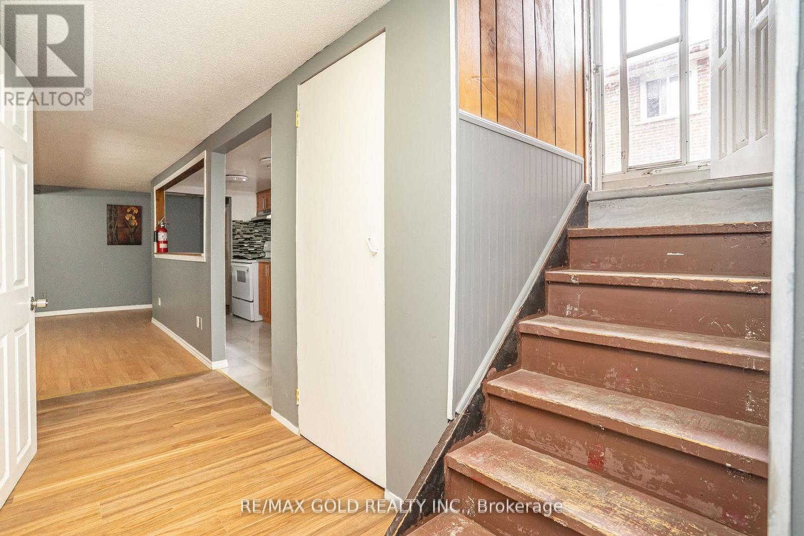 24 Bingham Road, Brampton, Ontario  L6V 2K1 - Photo 3 - W13508136