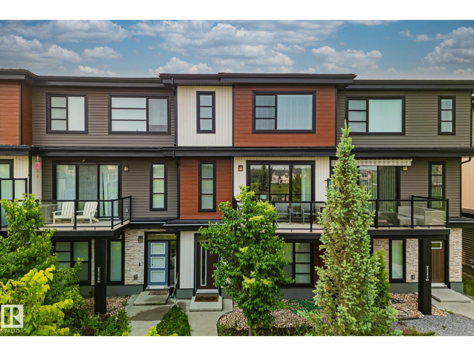 8241 CHAPPELLE WY SW, Edmonton, Alberta