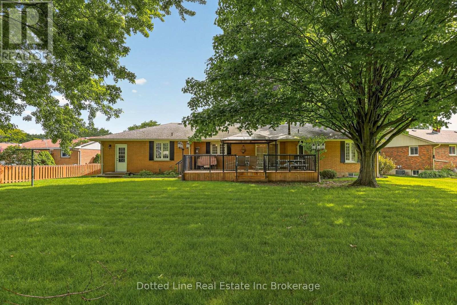 40 Parkdale Avenue, Tillsonburg, Ontario  N4G 4C6 - Photo 10 - X13508226