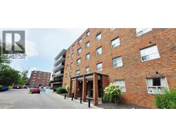 3900 WYANDOTTE STREET East Unit# 121, Windsor, Ontario