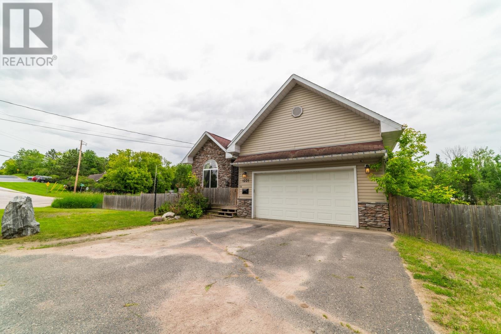 1221 River Drive, Kenora, Ontario  P9N 1K7 - Photo 3 - TB2601748