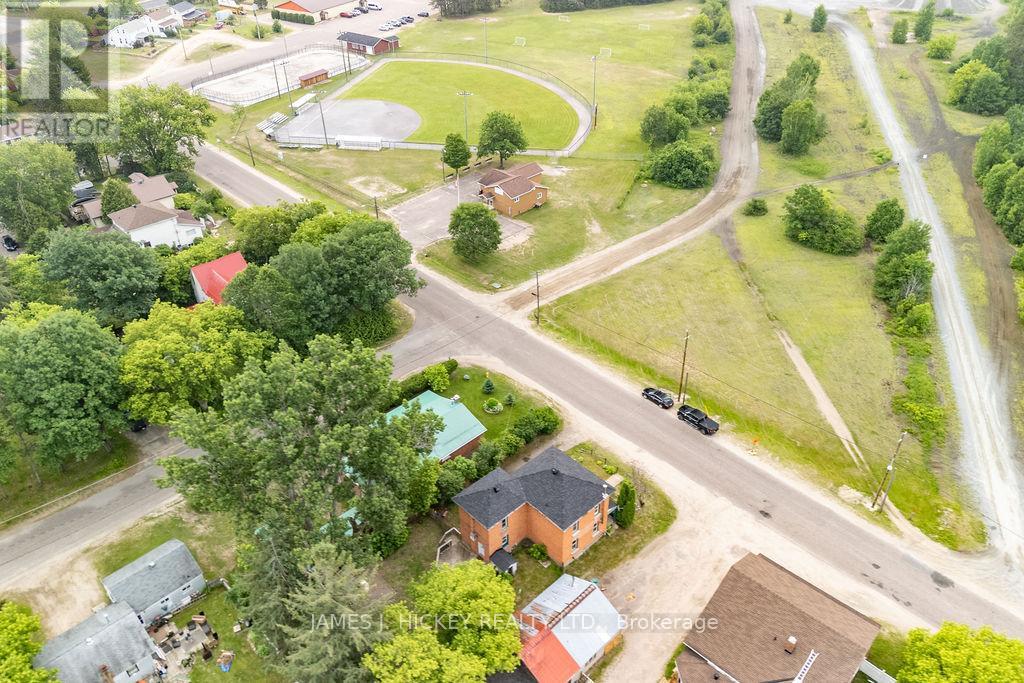 20 Main Street, Laurentian Hills, Ontario  K0J 1J0 - Photo 40 - X13508242